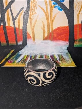Black and Cream Swirl Decorative Bangle Bracelet